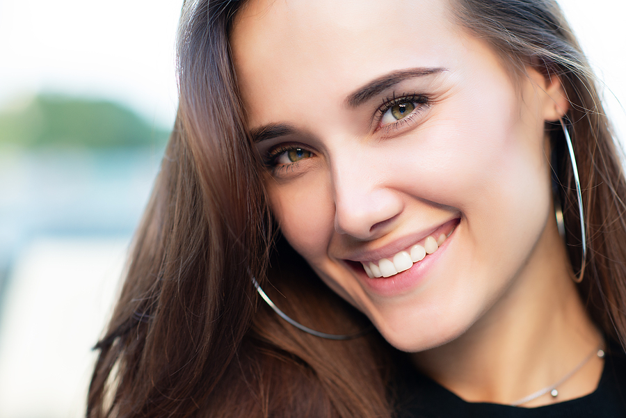 Unveiling the Causes of Tooth Discoloration: How Cosmetic Dentistry Can Restore Your Smile